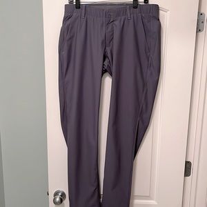 Under Armour golf pants